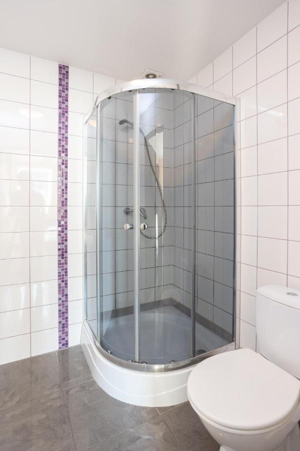 Shick Hostel Wroclaw Bagian luar foto